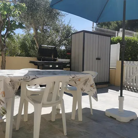 T2 Climatise A - Piscine, Plage, Parking & Terrasse - Ideal Familles 4/5 Pers. - Fr-1-796-45 * Gruissan