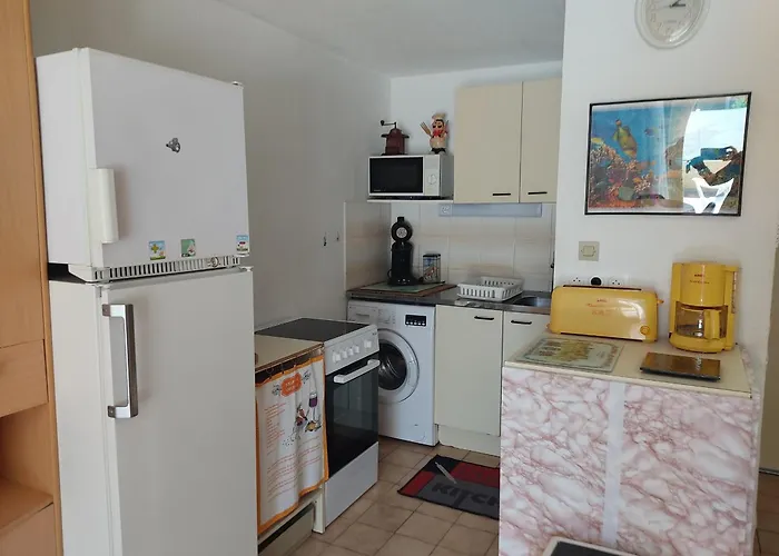 T2 Climatise A - Piscine, Plage, Parking & Terrasse - Ideal Familles 4/5 Pers. - Fr-1-796-45 Apartmán
